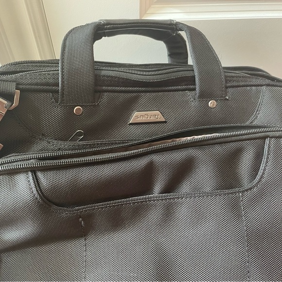 Laptop bag - Picture 2 of 9